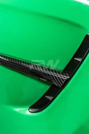 Get Yours BMW F8X M3 & M4 Carbon Fiber Fender Trim bmwf8x003