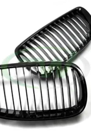 BMW E90 E92 E93 M3 Gloss Black Grilles bmwe9xm323 Clearance
