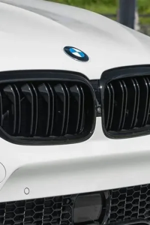 Handmade BMW F90 M5 Gloss Black Grille Surrounds bmwf9007