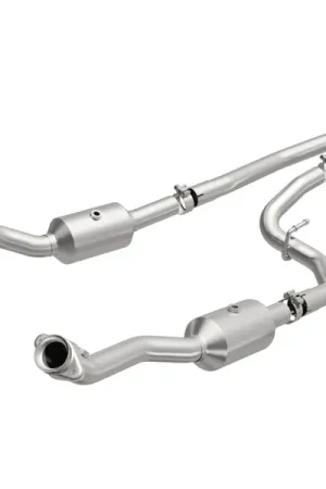 MagnaFlow 20-21 Ford Transit-150 Single Underbody V6 3.5L RWD Direct-Fit Catalytic Converter Free Returns